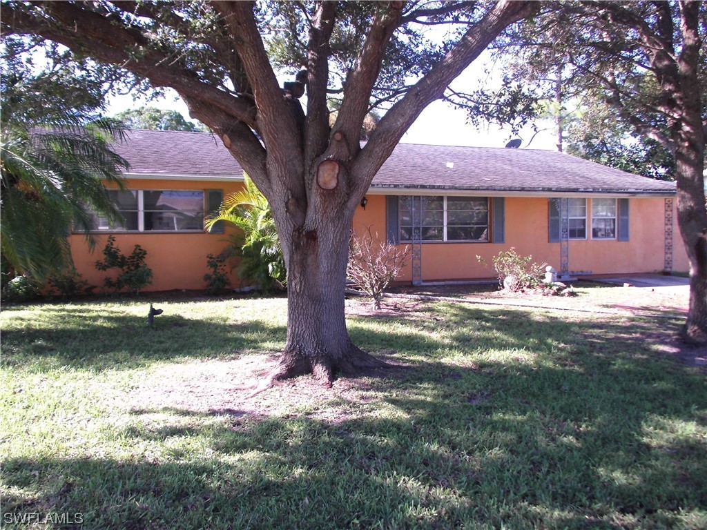 1302 Ellendale Circle Lehigh Acres FL 33936 223074862 image1