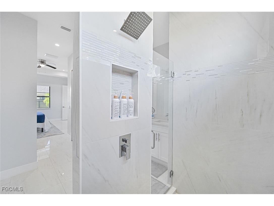 1302 Embers Parkway W Cape Coral FL 33993 2025021768 image14