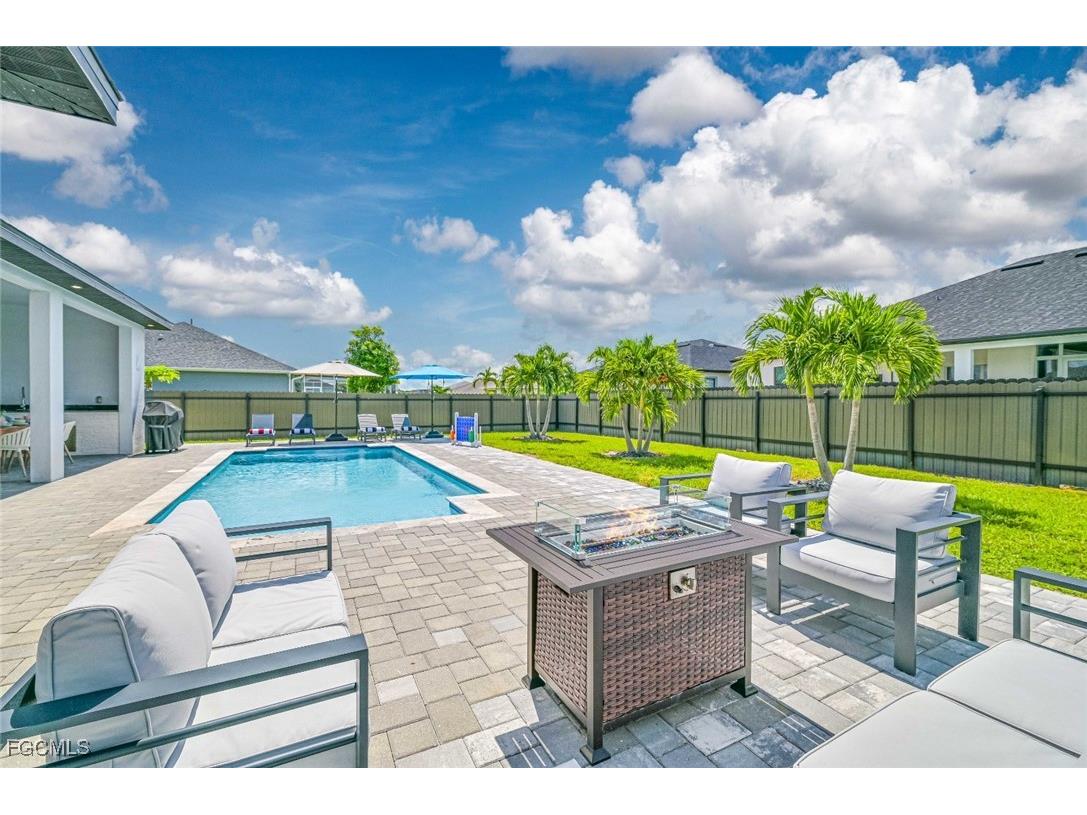 1302 Embers Parkway W Cape Coral FL 33993 2025021768 image29