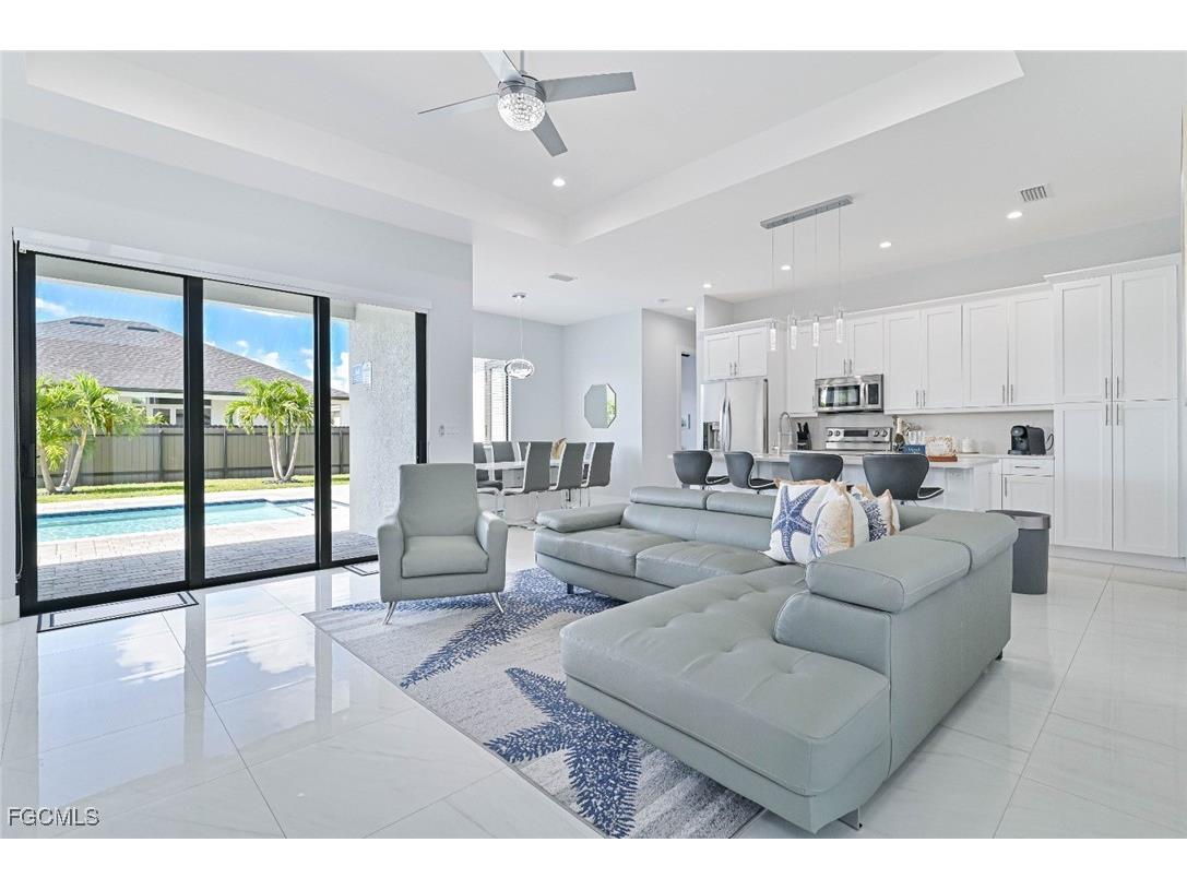 1302 Embers Parkway W Cape Coral FL 33993 2025021768 image5