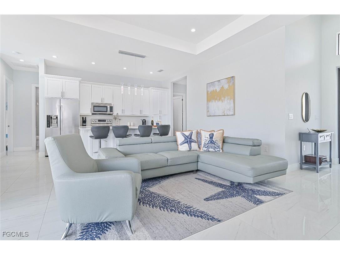 1302 Embers Parkway W Cape Coral FL 33993 2025021768 image6