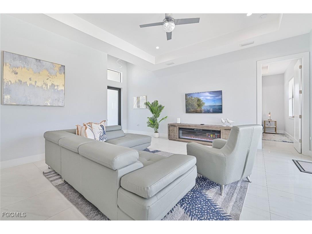 1302 Embers Parkway W Cape Coral FL 33993 2025021768 image7