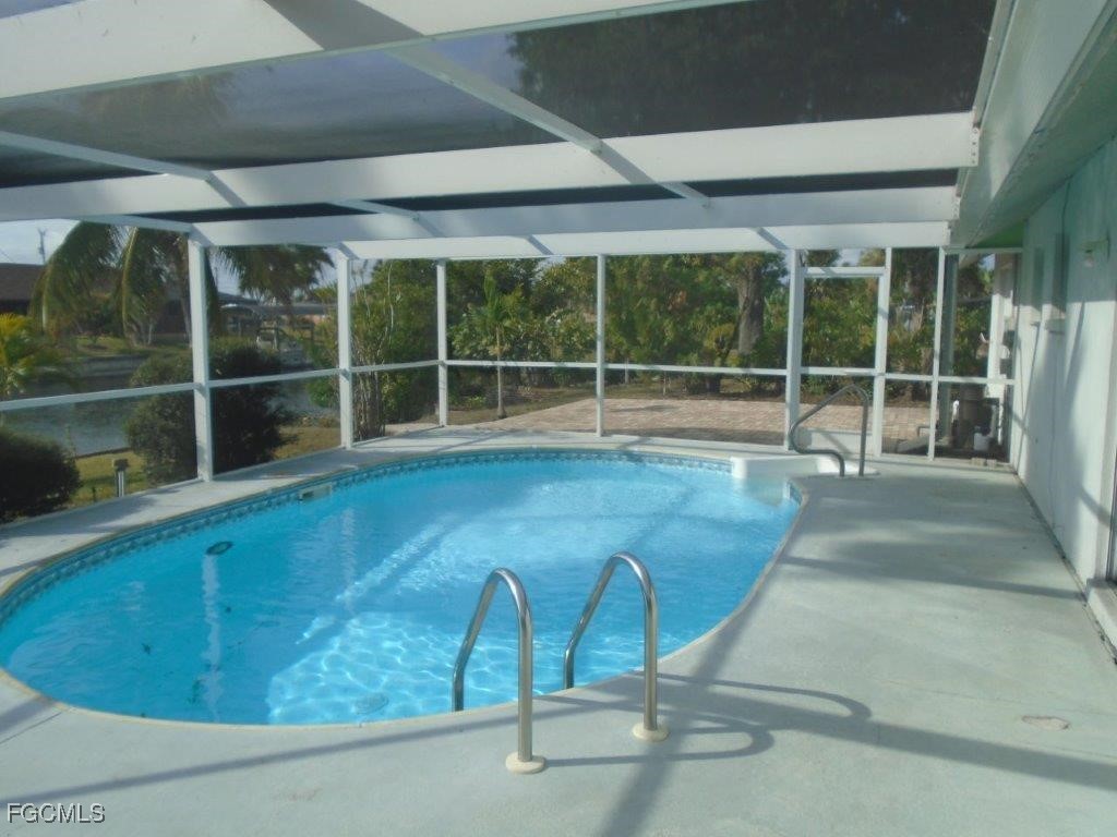 1302 NE 4th Terrace Cape Coral FL 33909 2025025823 image10