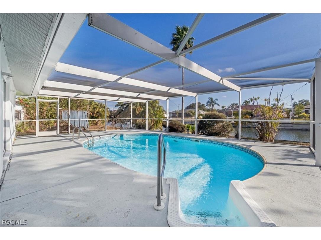 1302 NE 4th Terrace Cape Coral FL 33909 2025025823 image11