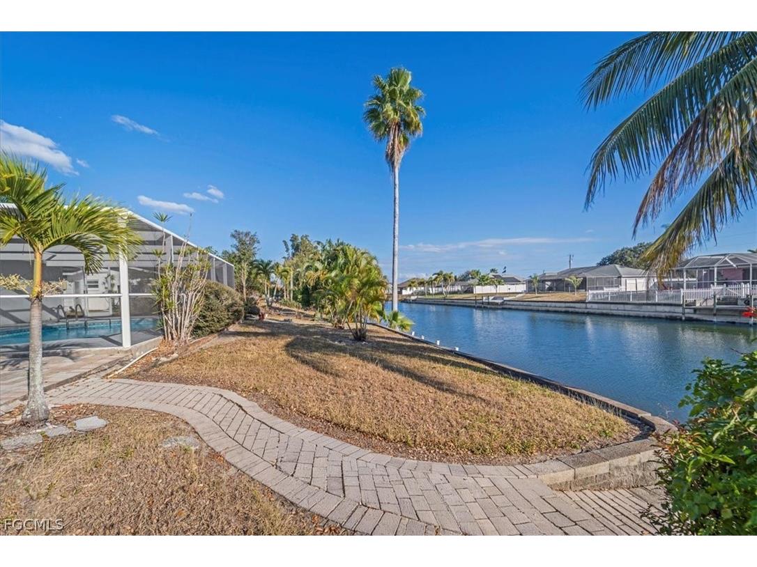 1302 NE 4th Terrace Cape Coral FL 33909 2025025823 image14