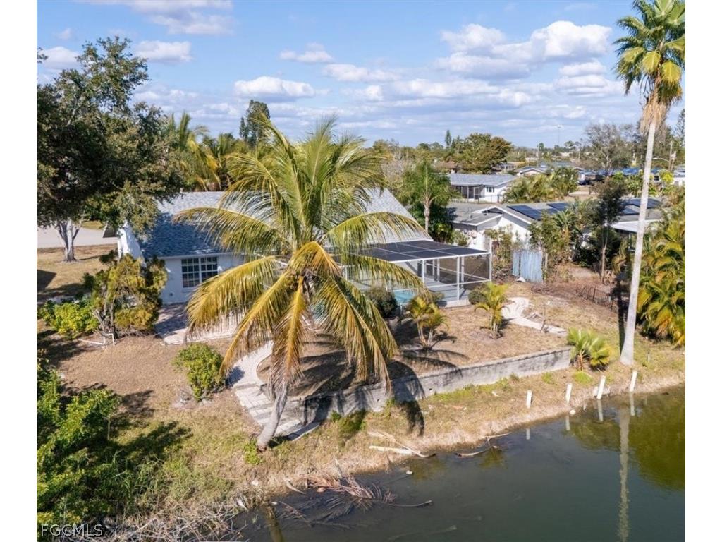 1302 NE 4th Terrace Cape Coral FL 33909 2025025823 image24