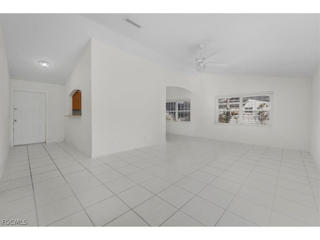 1302 NE 4th Terrace Cape Coral FL 33909 2025025823 image7