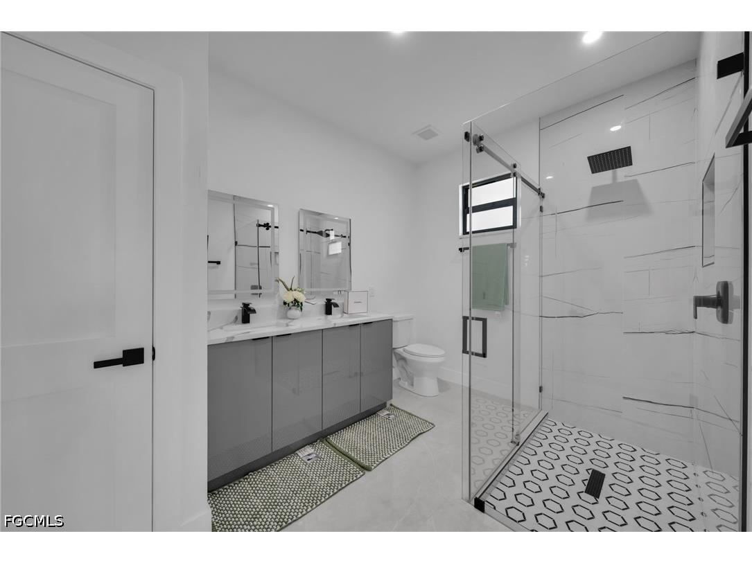1302 NE Juanita Place Cape Coral FL 33909 2026029258 image18