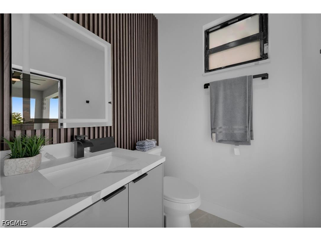 1302 NE Juanita Place Cape Coral FL 33909 2026029258 image28