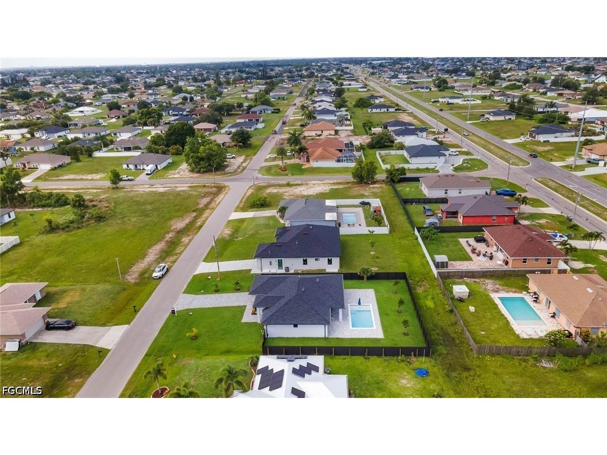 1302 NE Juanita Place Cape Coral FL 33909 2026029258 image36