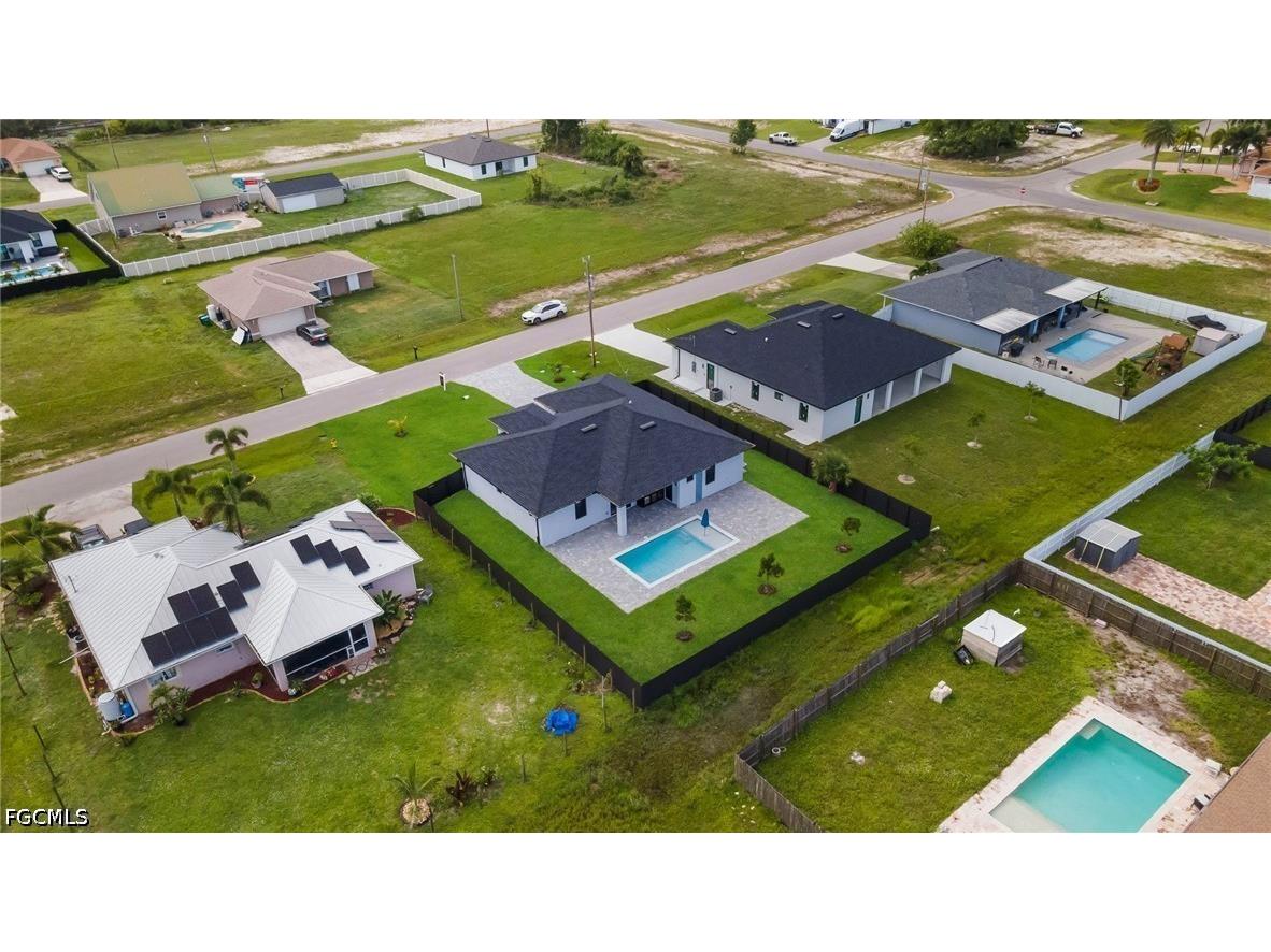 1302 NE Juanita Place Cape Coral FL 33909 2026029258 image37