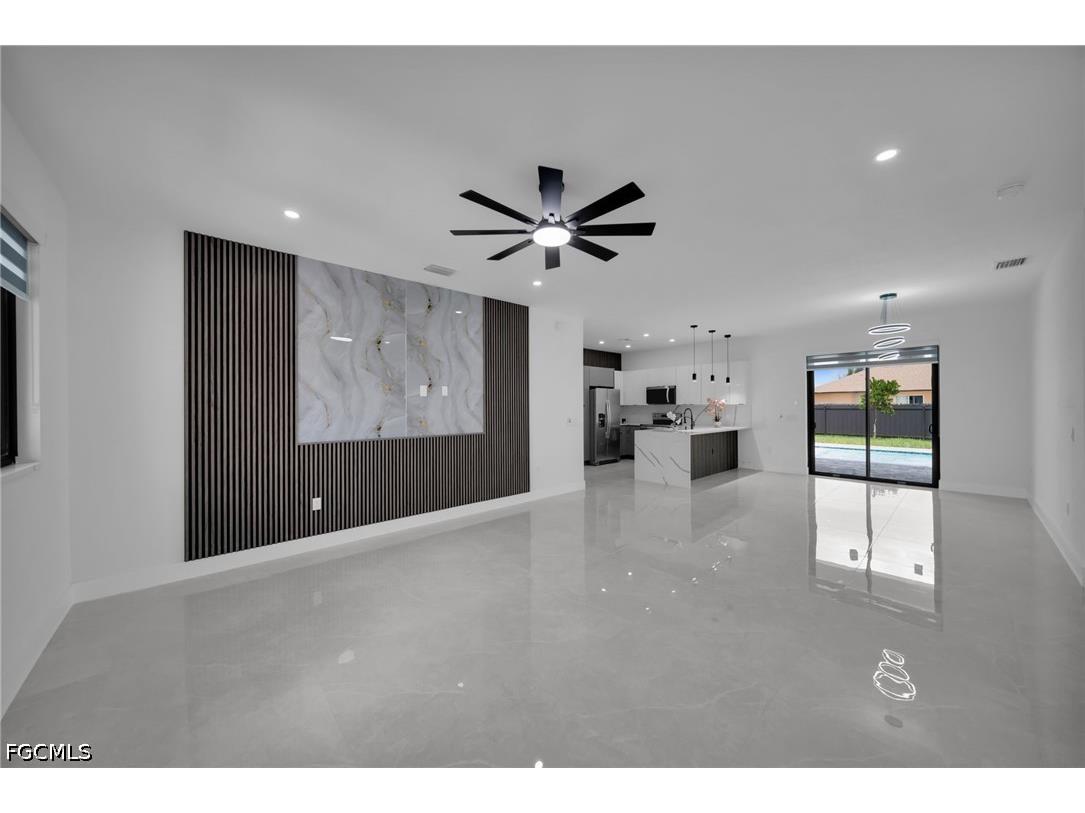 1302 NE Juanita Place Cape Coral FL 33909 2026029258 image4