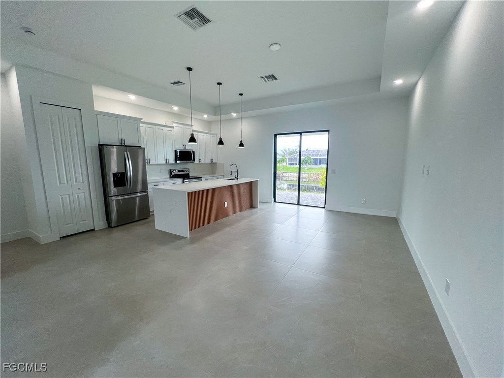 1302 NW 13th Terrace Cape Coral FL 33993 2025009140 image4