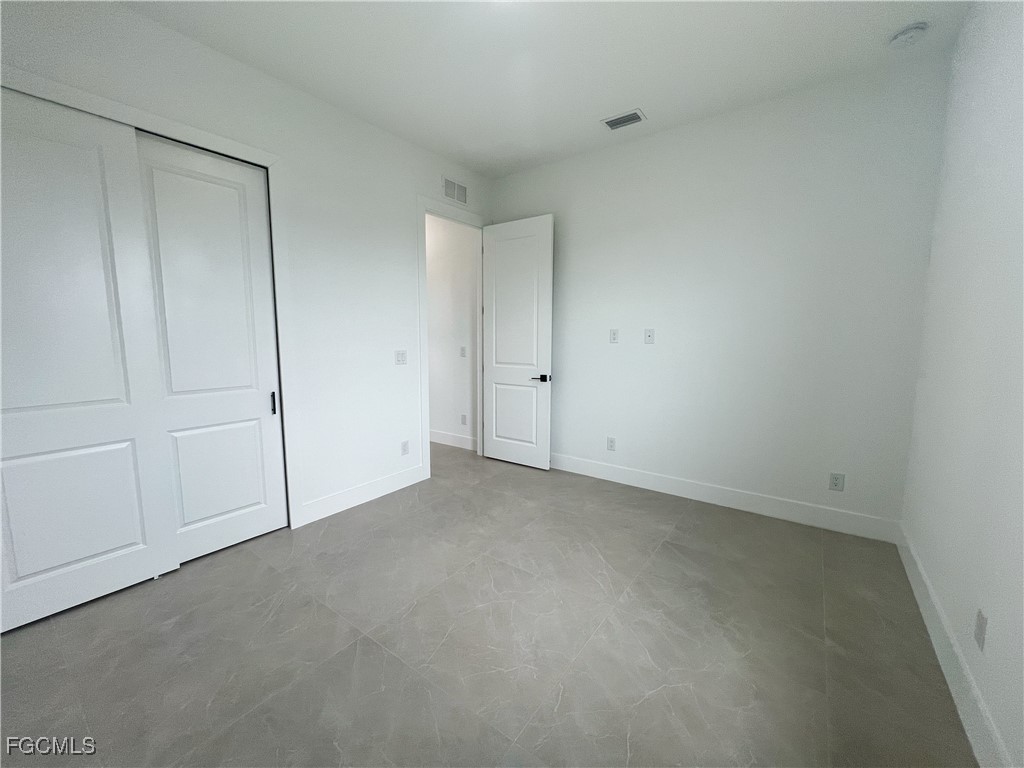 1302 NW 13th Terrace Cape Coral FL 33993 2025009140 image8