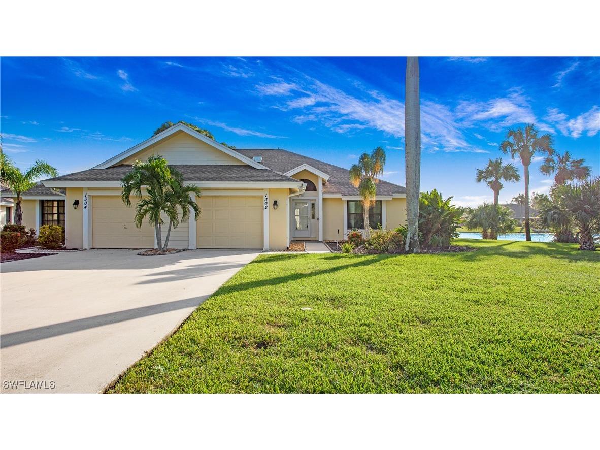 1302 Park Lake Drive #32-R Naples FL 34110 224081580 image1