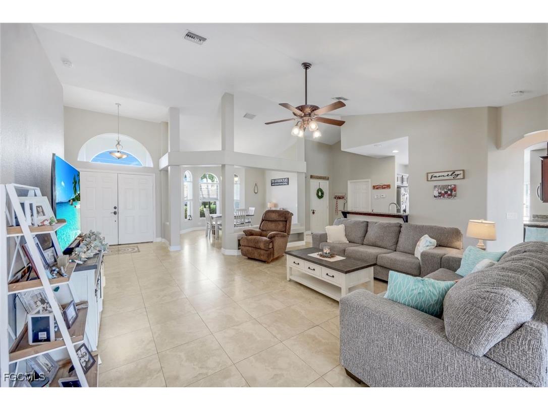 1302 SW 20th Street Cape Coral FL 33991 2025022701 image7