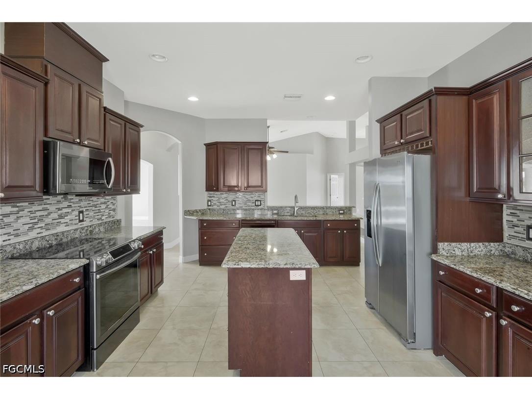 1302 SW 20th Street Cape Coral FL 33991 2026009951 image20