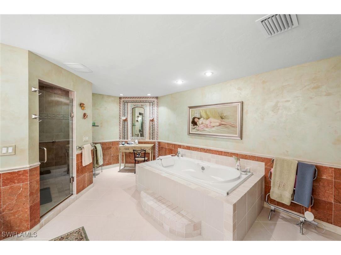 13024 Valewood Drive Naples FL 34119 225080027 image17