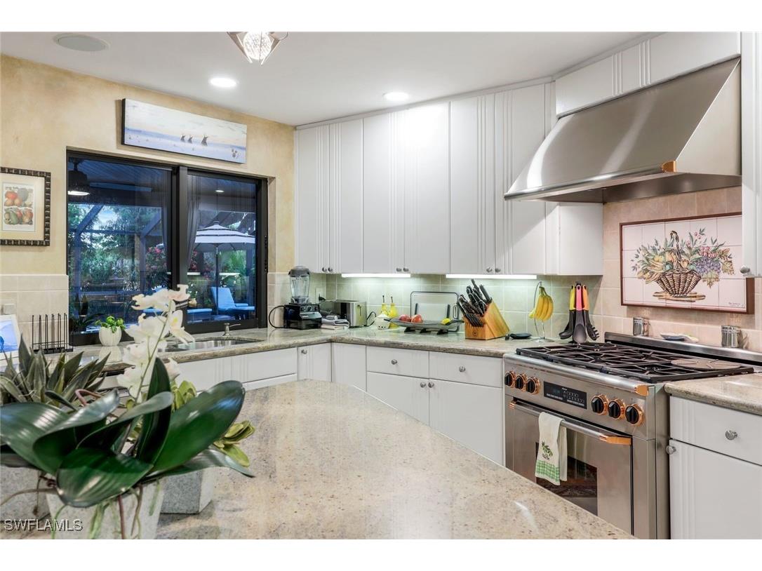 13024 Valewood Drive Naples FL 34119 225080027 image8