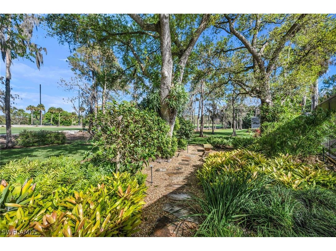 13024 Valewood Drive Naples FL 34119 226012284 image17