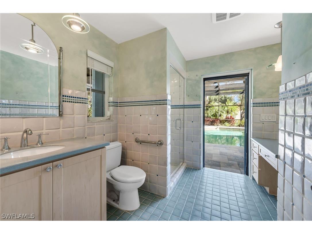 13024 Valewood Drive Naples FL 34119 226012284 image22