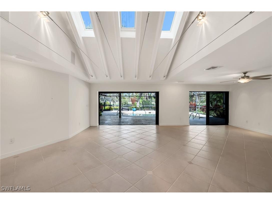 13024 Valewood Drive Naples FL 34119 226012284 image8