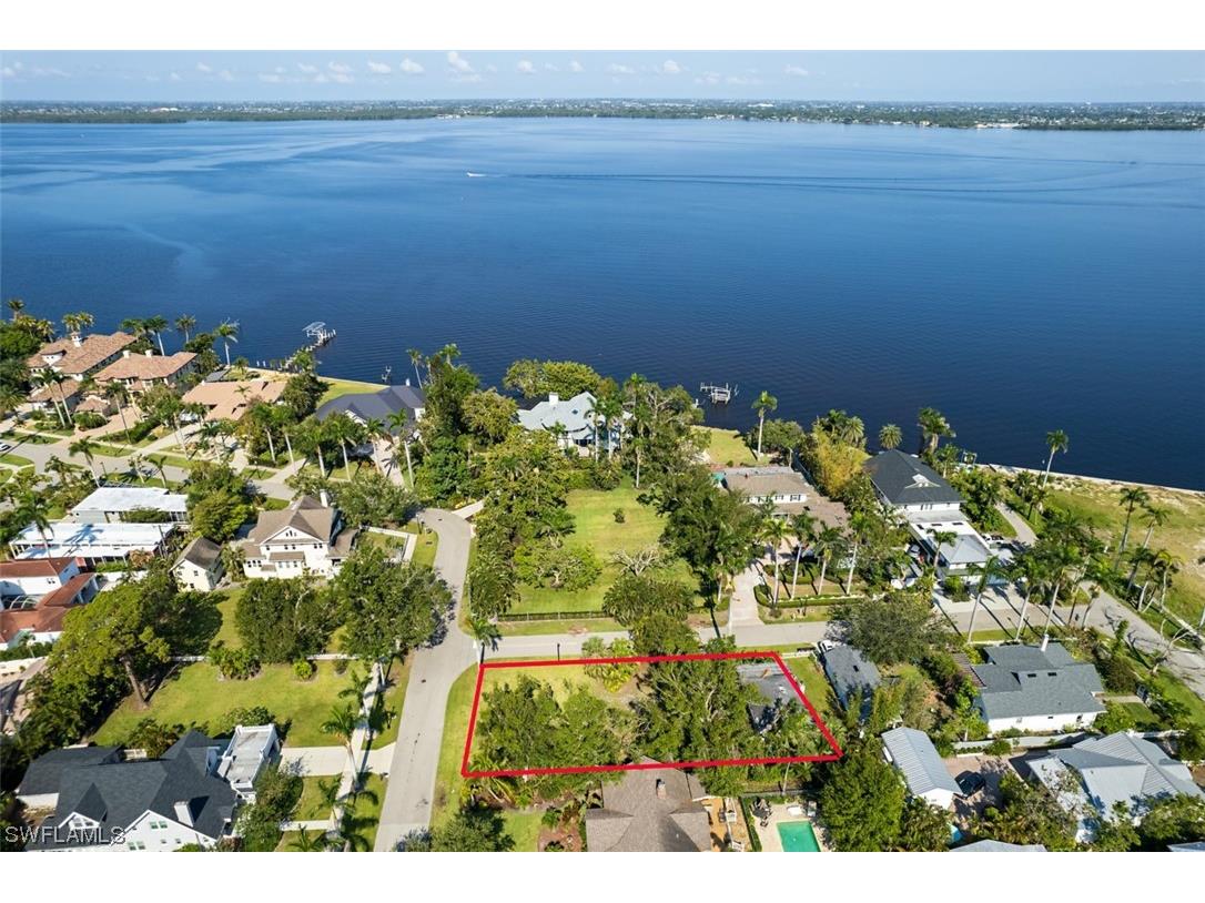 1303 Lynwood Avenue Fort Myers FL 33901 223037040 image1