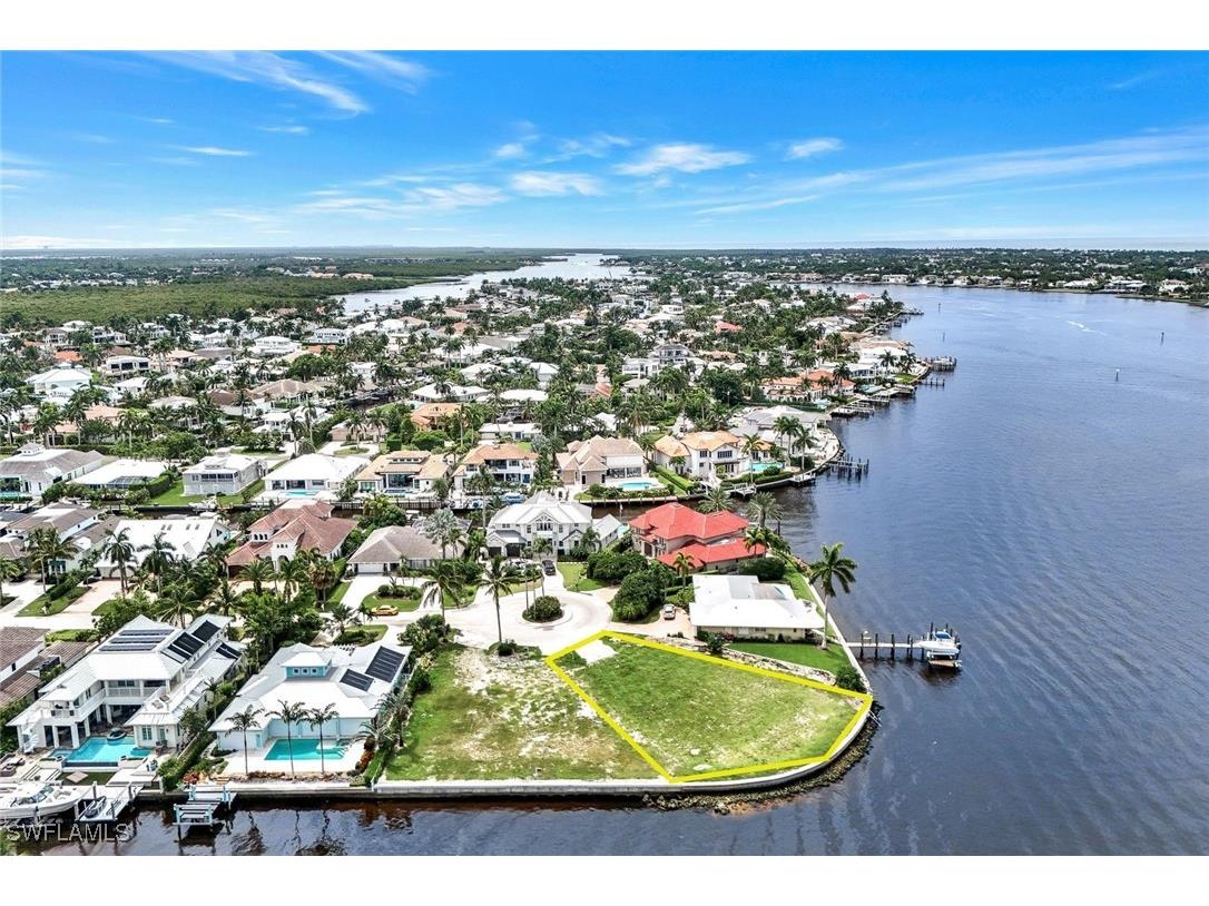 1303 Marlin Drive Naples FL 34102 225065453 image3