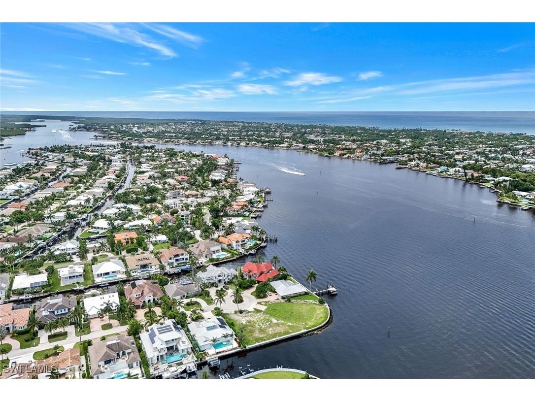 1303 Marlin Drive Naples FL 34102 225065453 image9