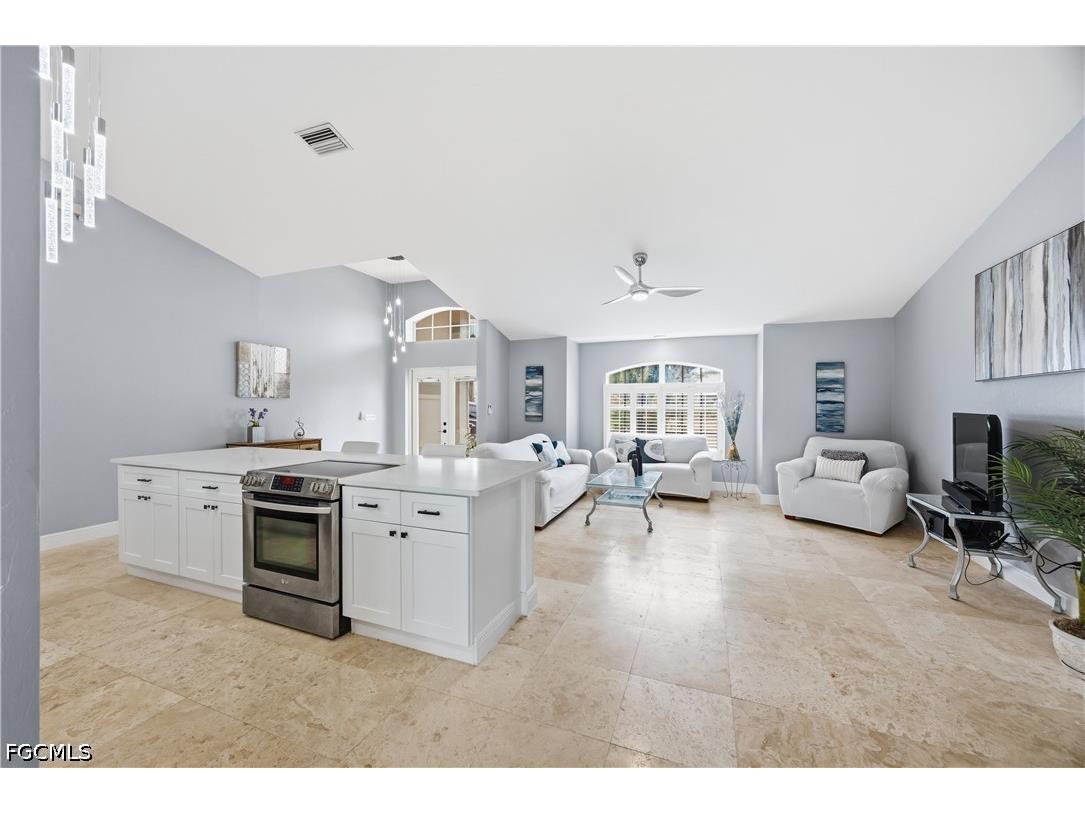 1303 NW 3rd Place Cape Coral FL 33993 2026019000 image10