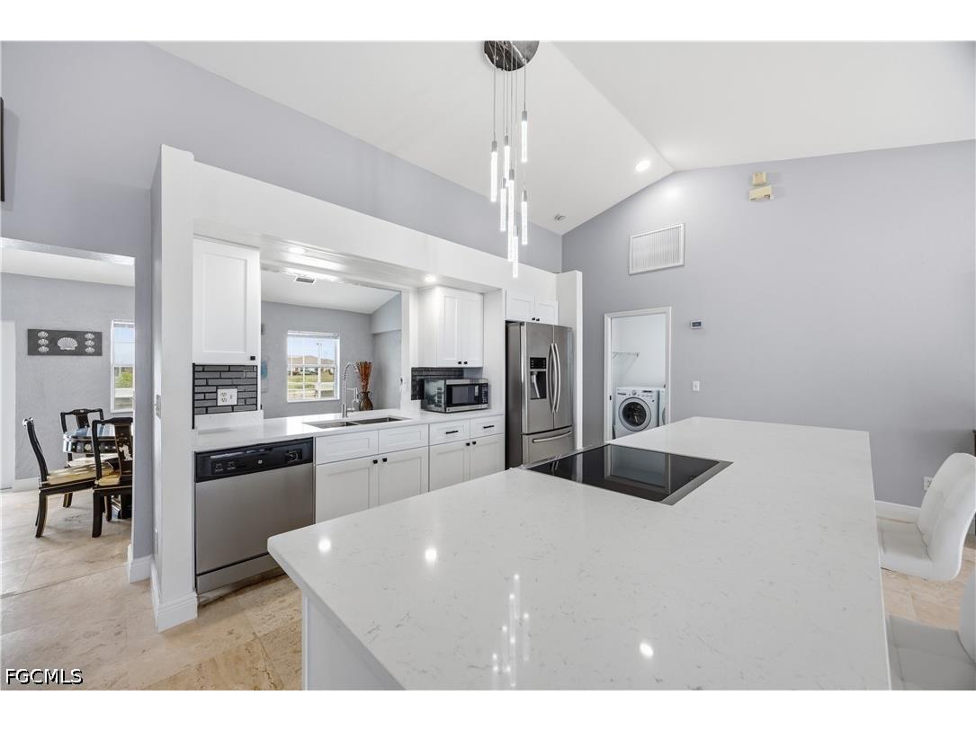 1303 NW 3rd Place Cape Coral FL 33993 2026019000 image8