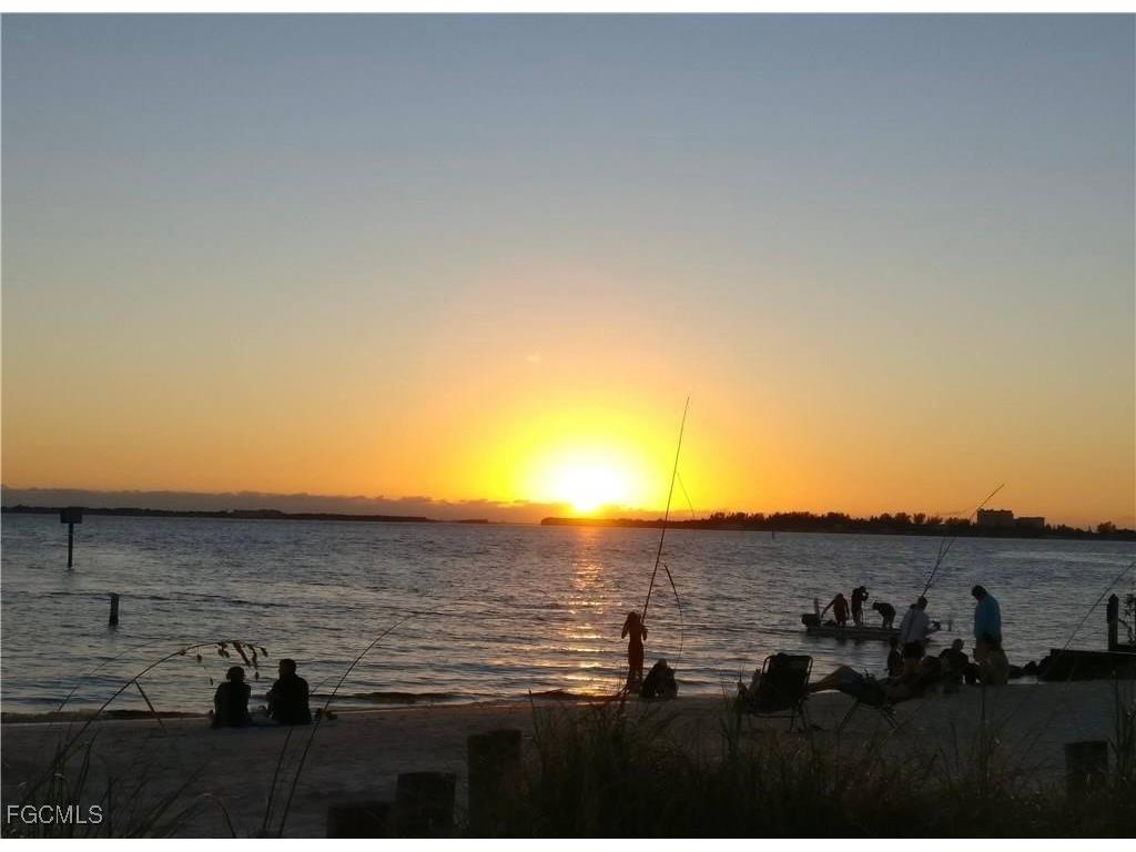 1303 SW 16th Terrace #102 Cape Coral FL 33991 2025004095 image47