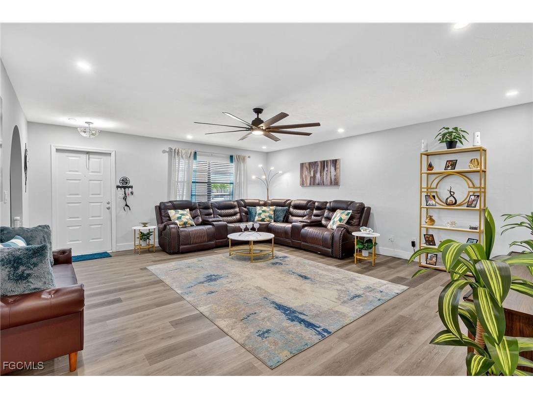 1303 SW 16th Terrace #102 Cape Coral FL 33991 2025004095 image8