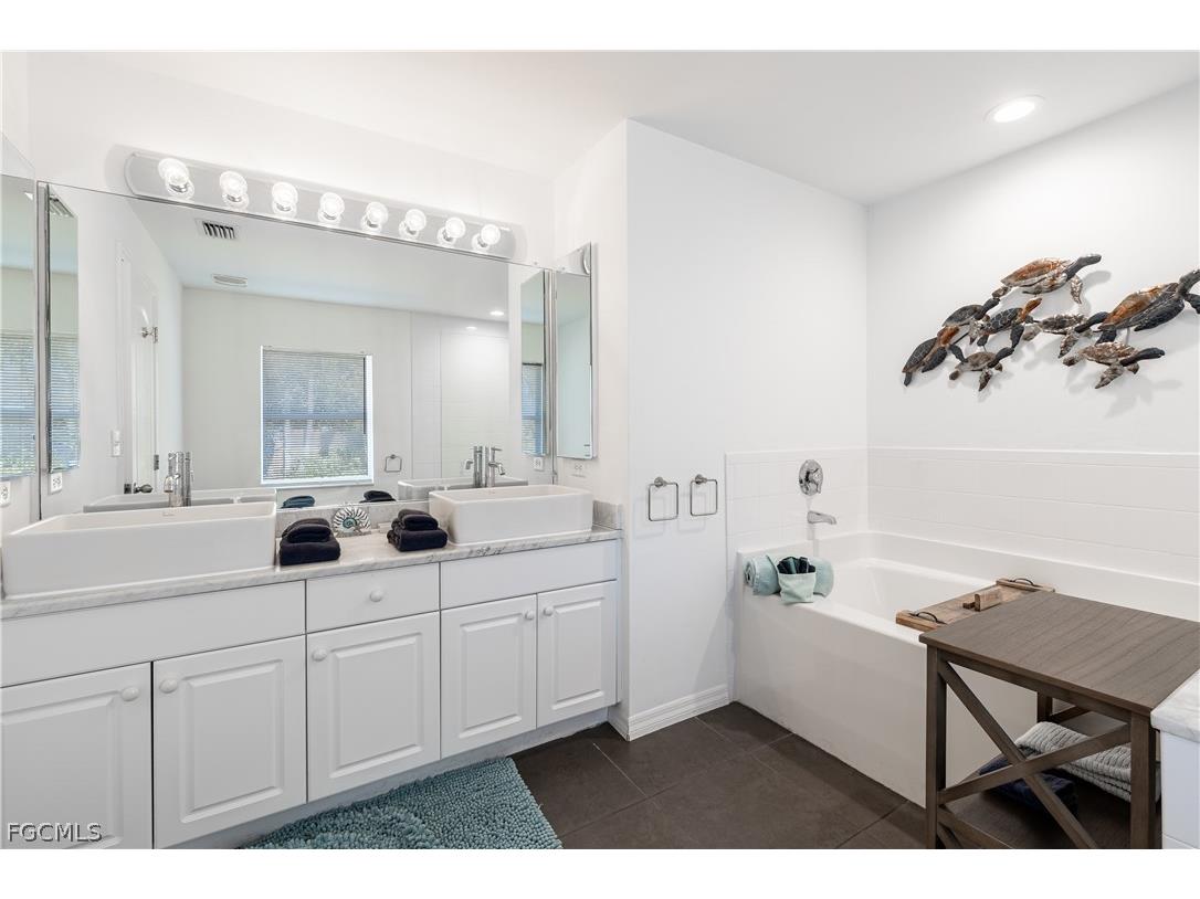 1303 SW 8th Court Cape Coral FL 33991 2026008203 image23