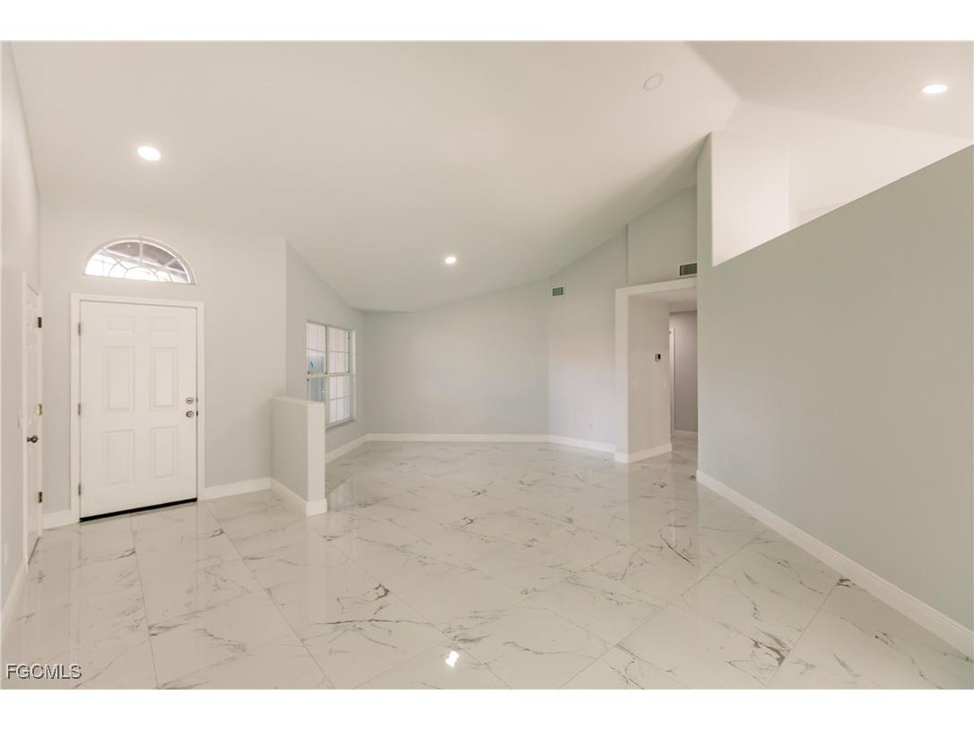 1304 Islamorada Boulevard Punta Gorda FL 33955 2025013336 image10