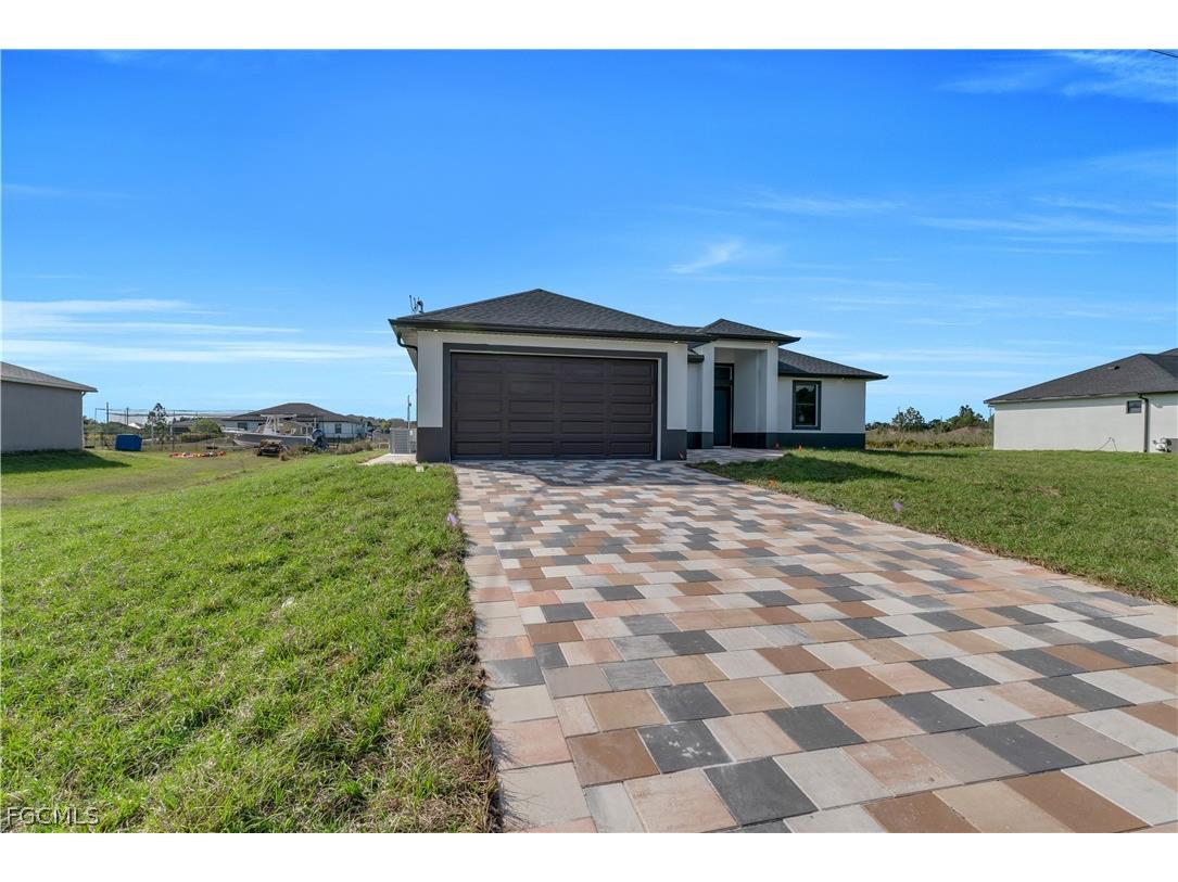 1304 Lee Avenue Lehigh Acres FL 33972 2026009851 image2