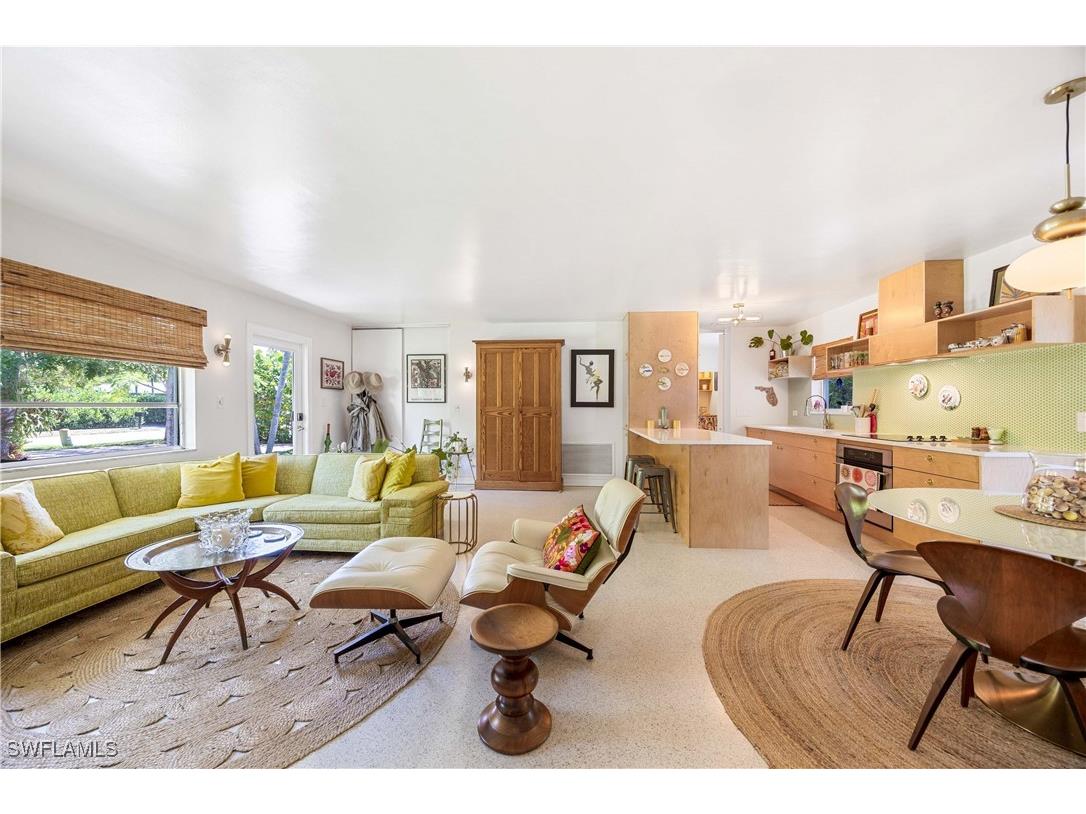 1304 Milano Drive Naples FL 34103 225065071 image1