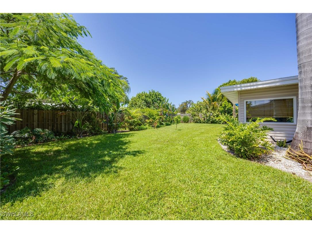 1304 Milano Drive Naples FL 34103 225065071 image26