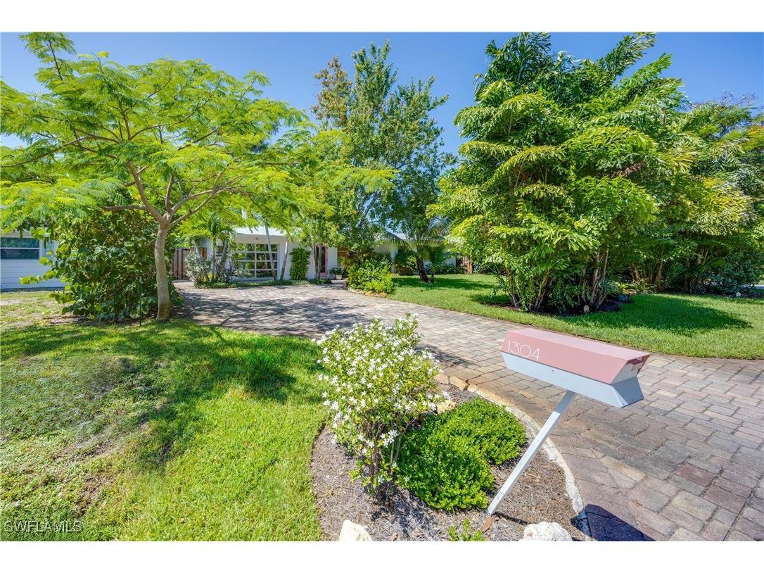 1304 Milano Drive Naples FL 34103 225065071 image35