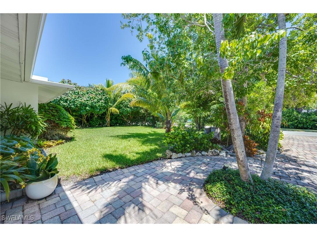 1304 Milano Drive Naples FL 34103 225065071 image36