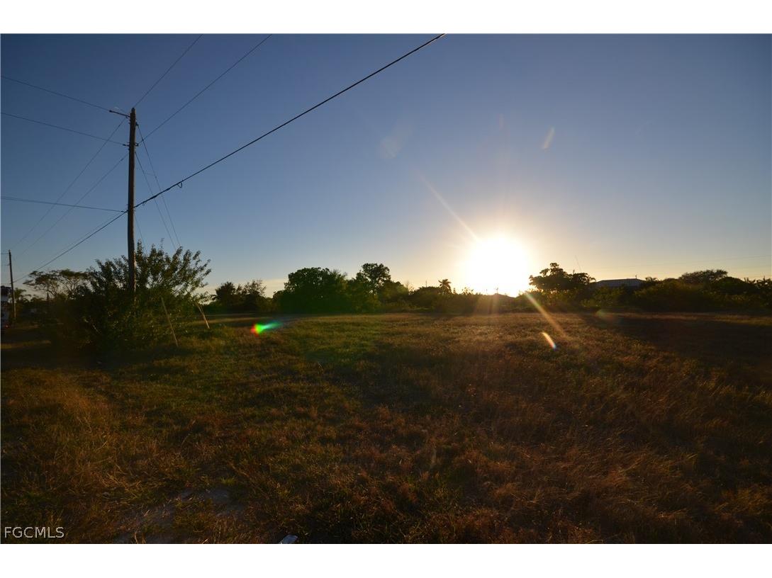 1304 NE 14th Avenue Cape Coral FL 33909 2026012624 image3