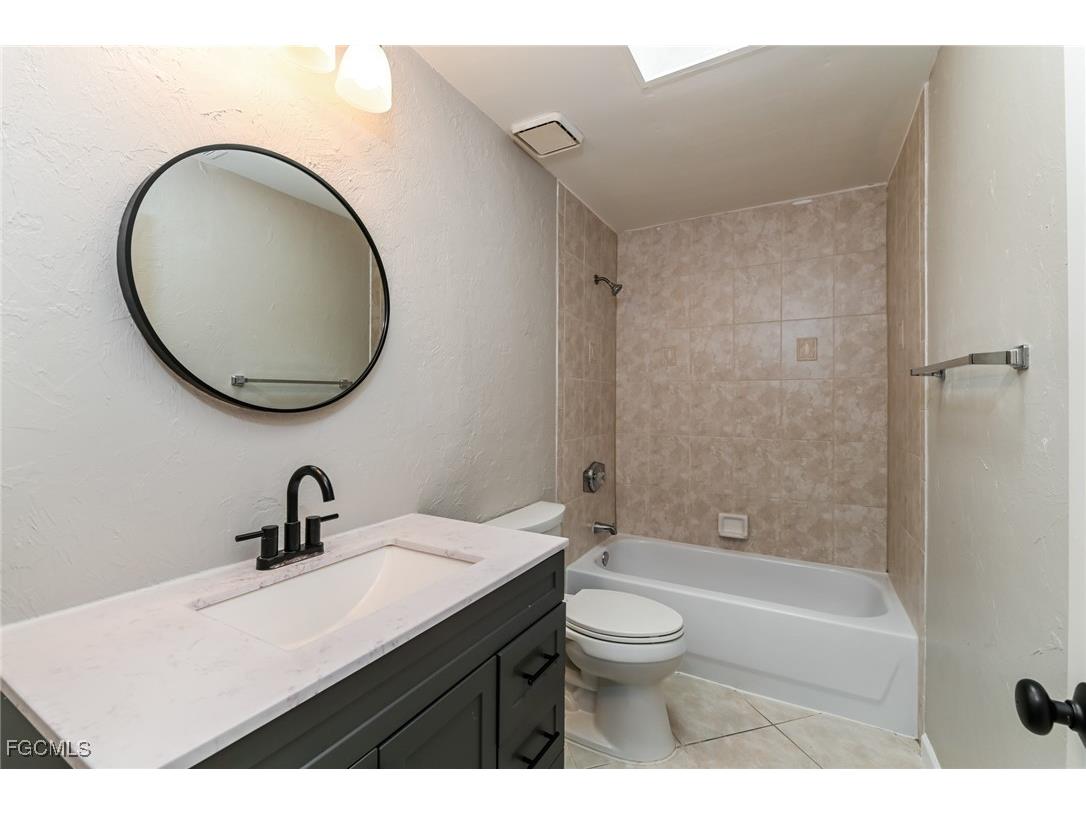 1304 SE 19th Street Cape Coral FL 33990 2025009126 image11
