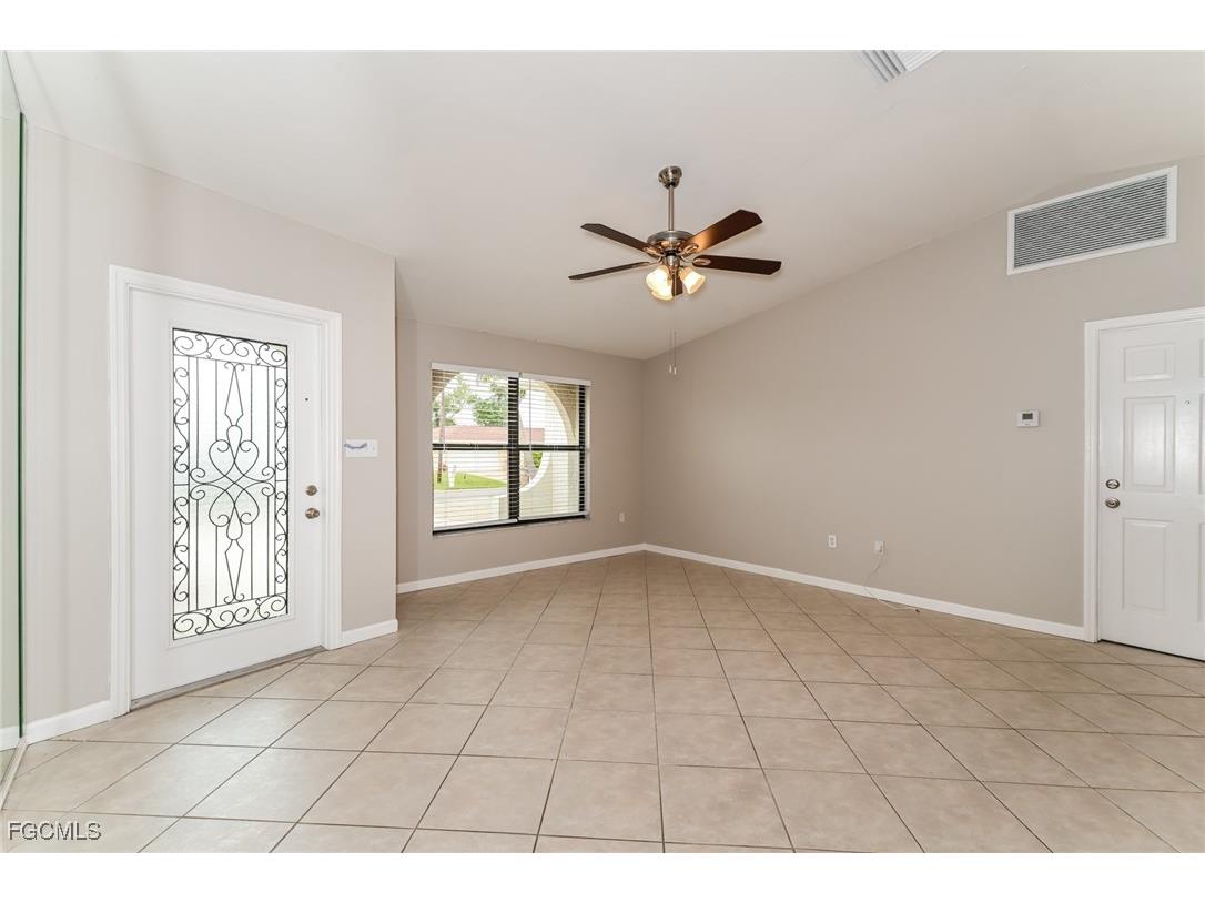 1304 SE 19th Street Cape Coral FL 33990 2025009126 image2