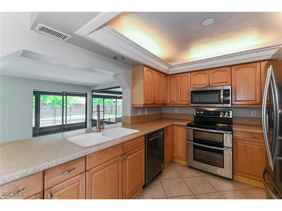 1304 SE 19th Street Cape Coral FL 33990 2025009126 image5