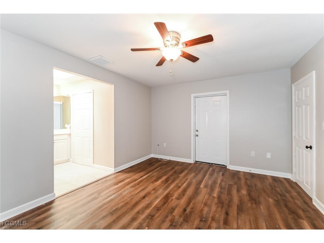 1304 SE 19th Street Cape Coral FL 33990 2025009126 image7