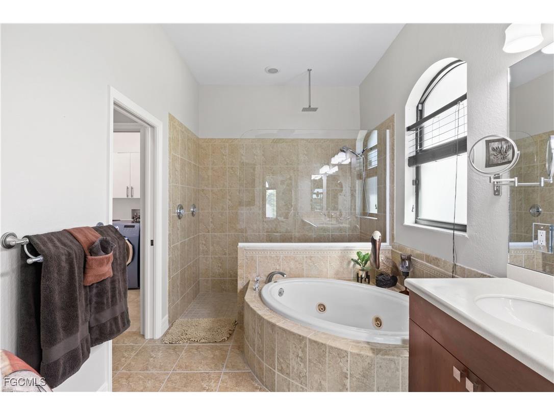 1304 SW 25th Terrace Cape Coral FL 33914 2026001496 image33