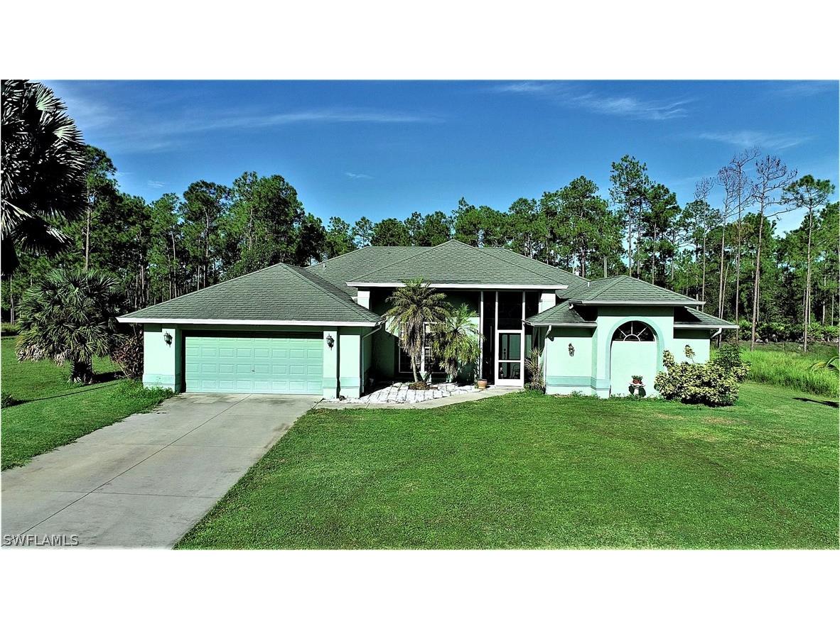 1305 Lake Avenue Lehigh Acres FL 33972 223012645 image1