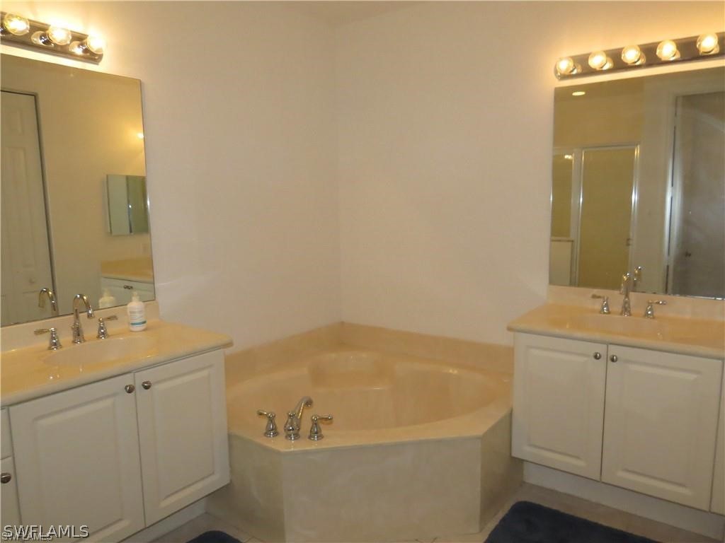 1305 Mariposa Circle #202 Naples FL 34105 226008775 image14