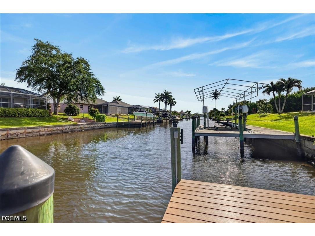 1305 SE 14th Street Cape Coral FL 33990 2026016985 image29