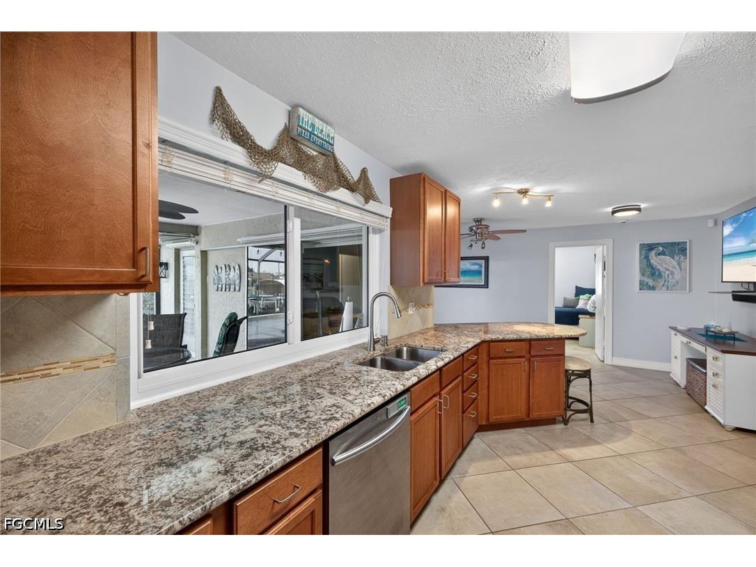 1305 SE 14th Street Cape Coral FL 33990 2026016985 image9